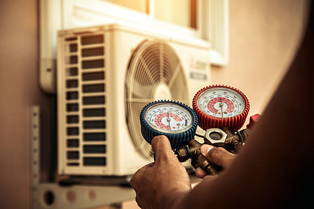 Professional Hvac technician working in Newport, KY